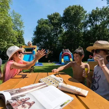 Zecamping 4 Pet Friendly Avec Piscine Chauffee Et Pataugeoire 4* Nesles-la-Vallée